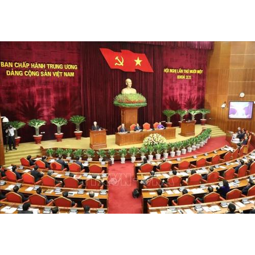 Bế mạc Hội nghị Trung ương 11